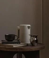 Menu Handgefertigte Teetassen New Norm Aus Porzellan, 2 Stück -Bloomingville sales 1648223